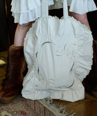 【Lam Balm】ヴィクトリアエンブロイダリーピロートートバッグ