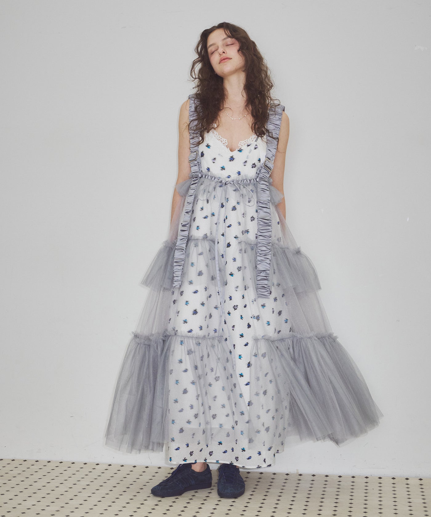 J1U by LA BELLE ETUDE】シースルーボリュームチュールデザインジレ