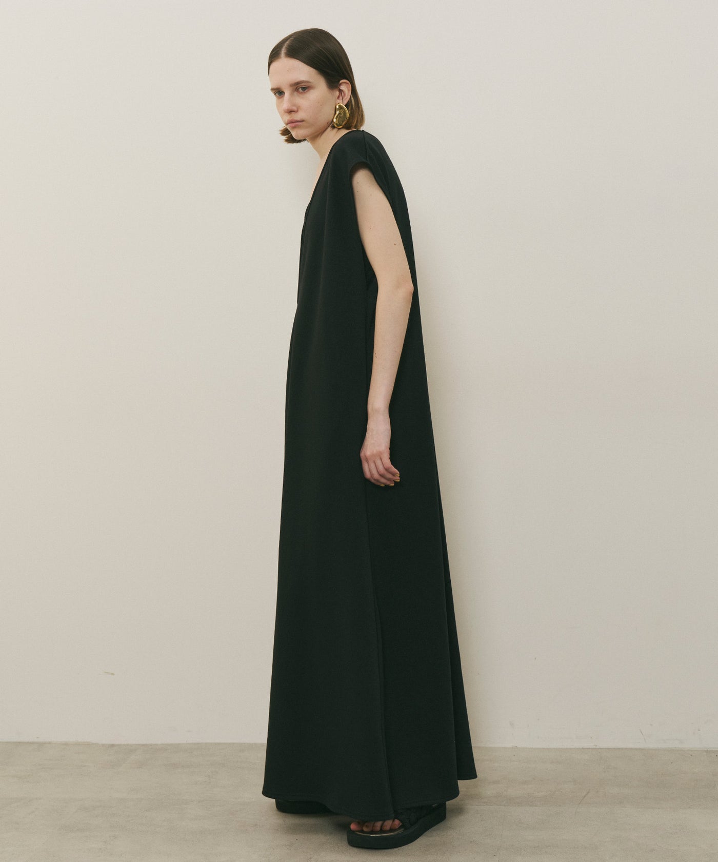 ルネ のフレンチスリープワンピース フレンチスリーブカットソーワンピース｜LOUNIE（ルーニィ）公式サイト