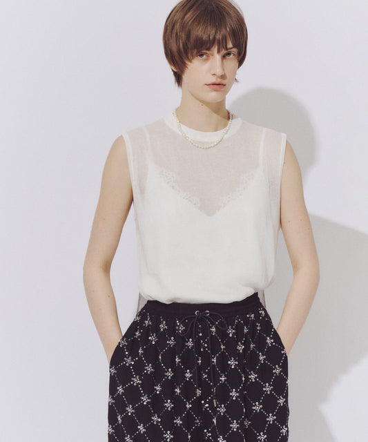 シアークルーネックノースリーブニット