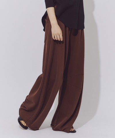 ボリュームカーブスウェットパンツ