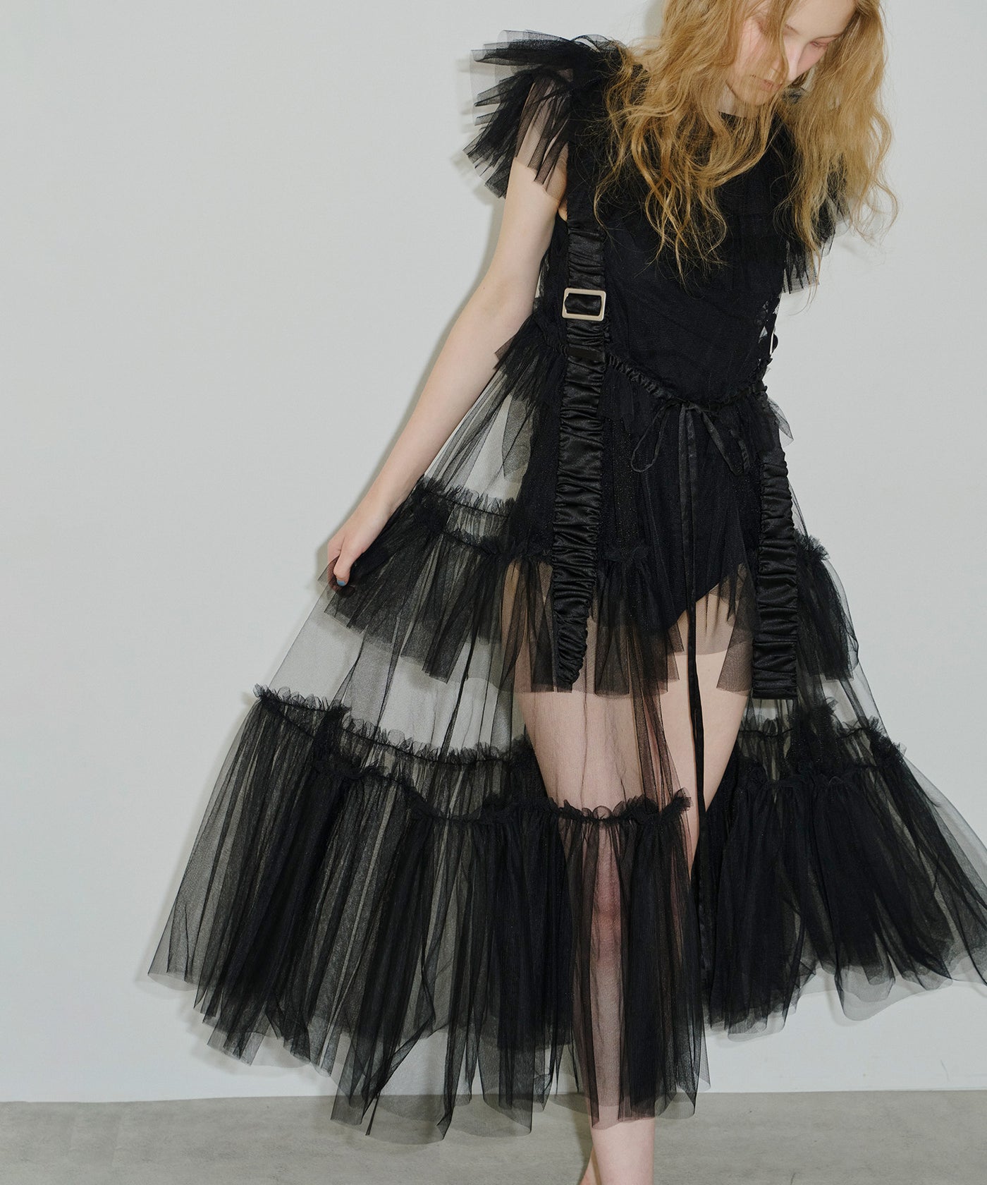 J1U by LA BELLE ETUDE】バックルデザインチュールジレ – LA