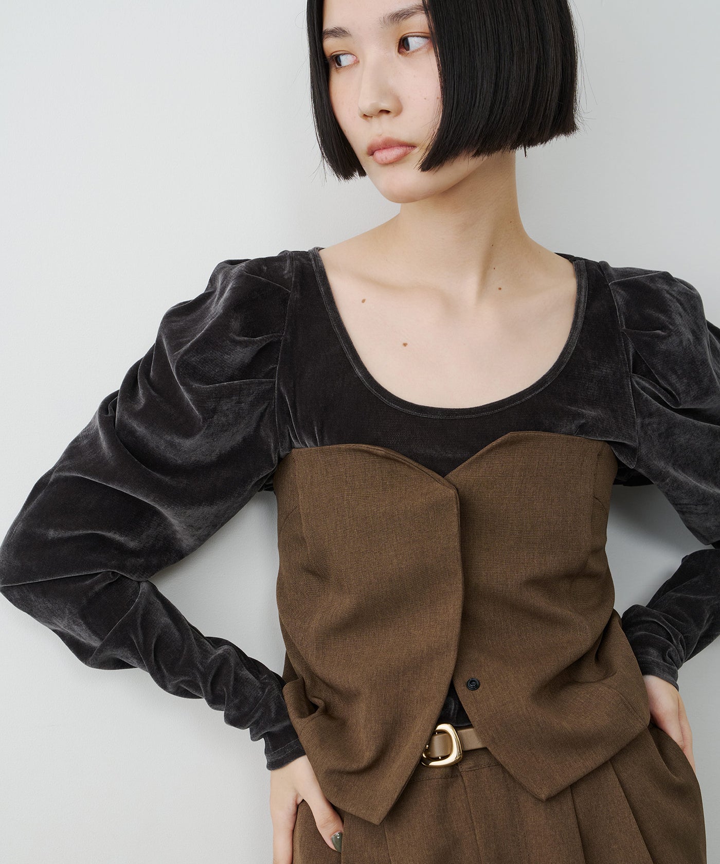 一部カラー予約】シアーベロアパフギャザーTOPS – LA BELLE ETUDE