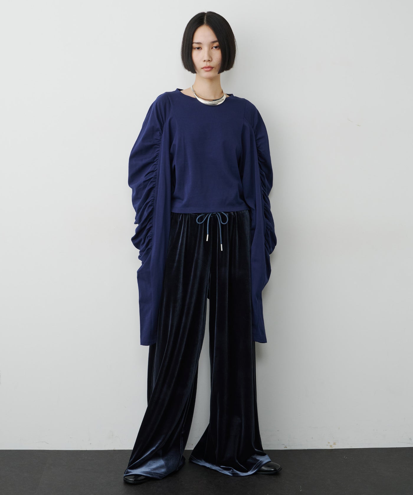 メタリックライン×レースベロアワイドパンツ メタリックライン×レースベロアワイドパンツ