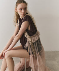 【J1U by LA BELLE ETUDE】ワイドハイネックダブルチュールTOPS