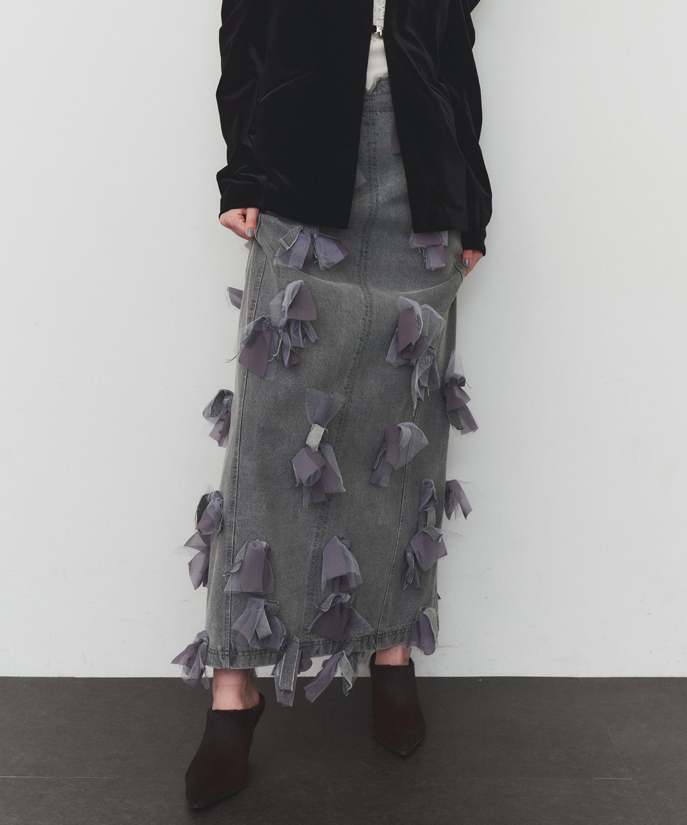 J1U by LA BELLE ETUDE】many ribbon denim skirt – LA BELLE ETUDE