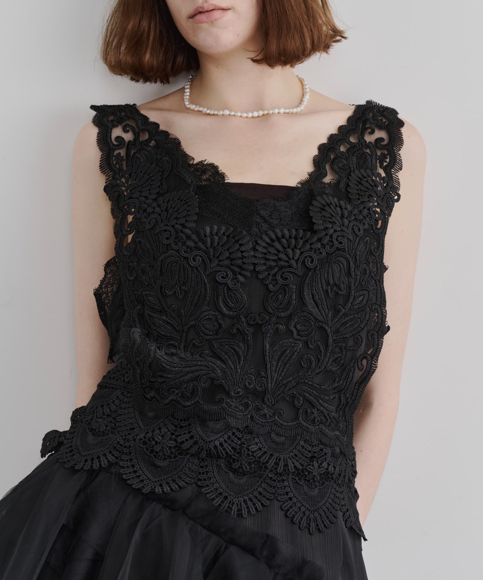 LA BELLE ETUDE チュールビスチェ ブラック 予約】モチーフレースエプロンビスチェ – LA BELLE ETUDE online store