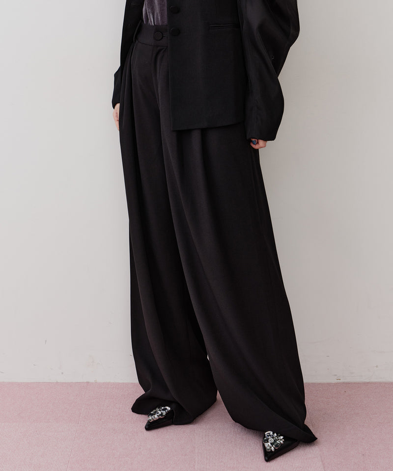 【J1U by  LA BELLE ETUDE】クラシカルツータックGパンツ