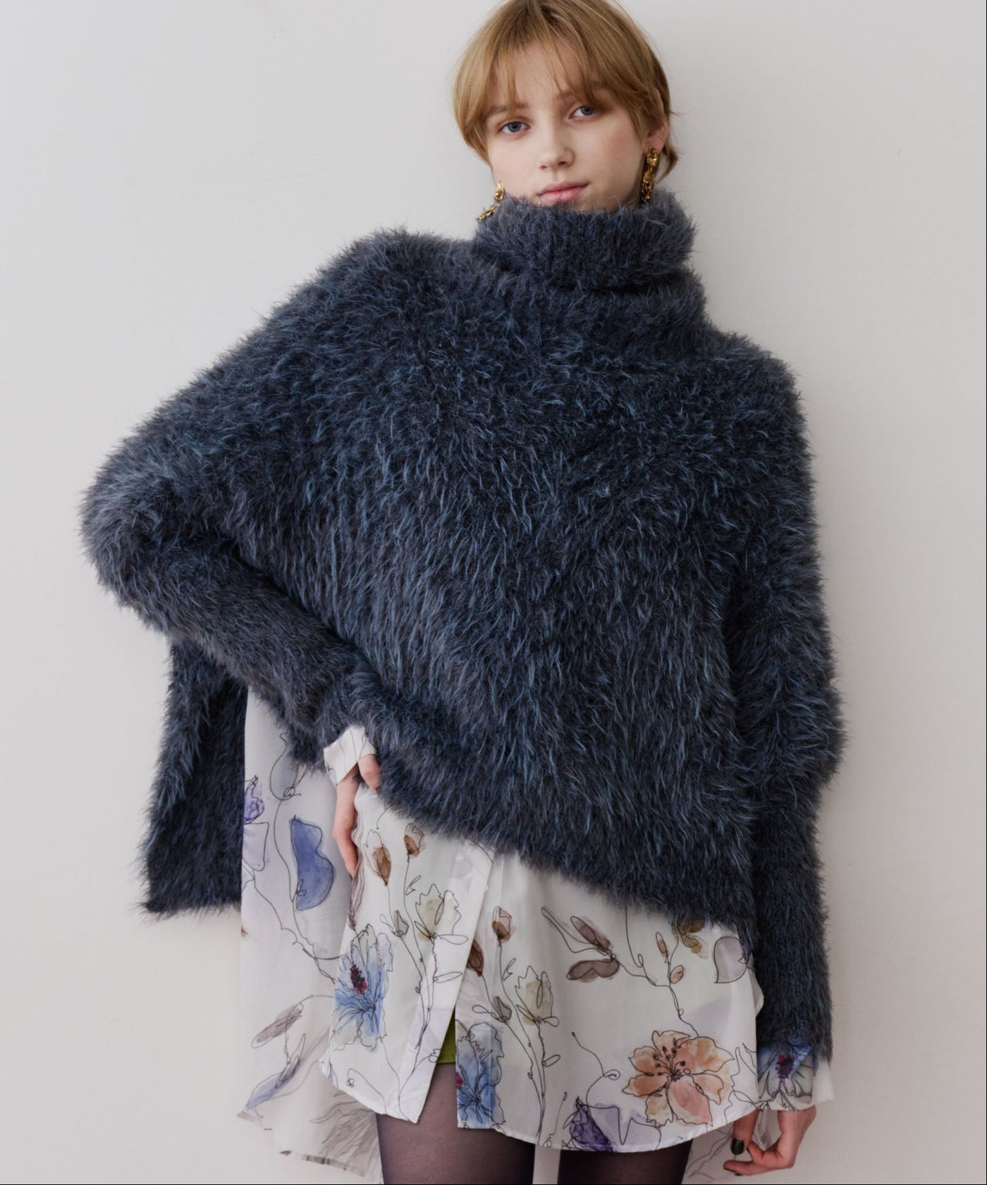 MIXフェザーヤーンボリュームタートルニット – LA BELLE ETUDE online