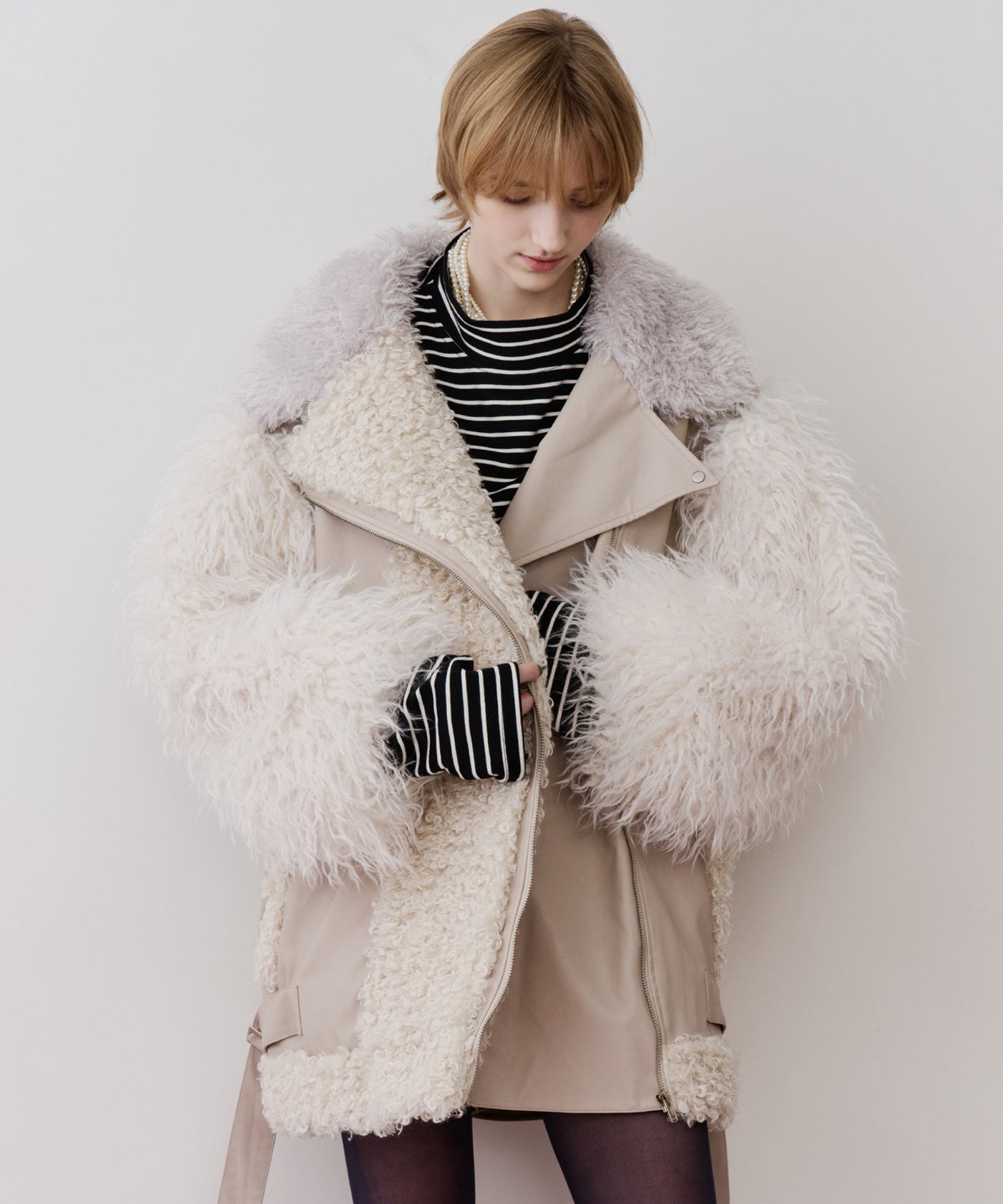 一部カラー予約】ボリュームファー×レザーBIGジャケットコート – LA