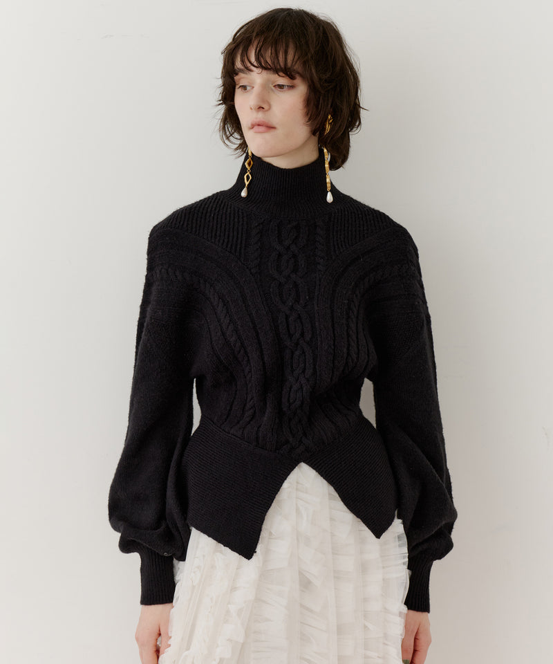 【TEN by LA BELLE ETUDE】ケーブル柄ペプラムニット