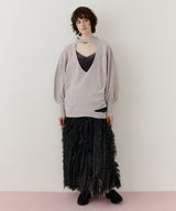 ねじりチョーカー深V裾デザインニット