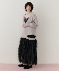 ねじりチョーカー深V裾デザインニット