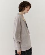 ねじりチョーカー深V裾デザインニット