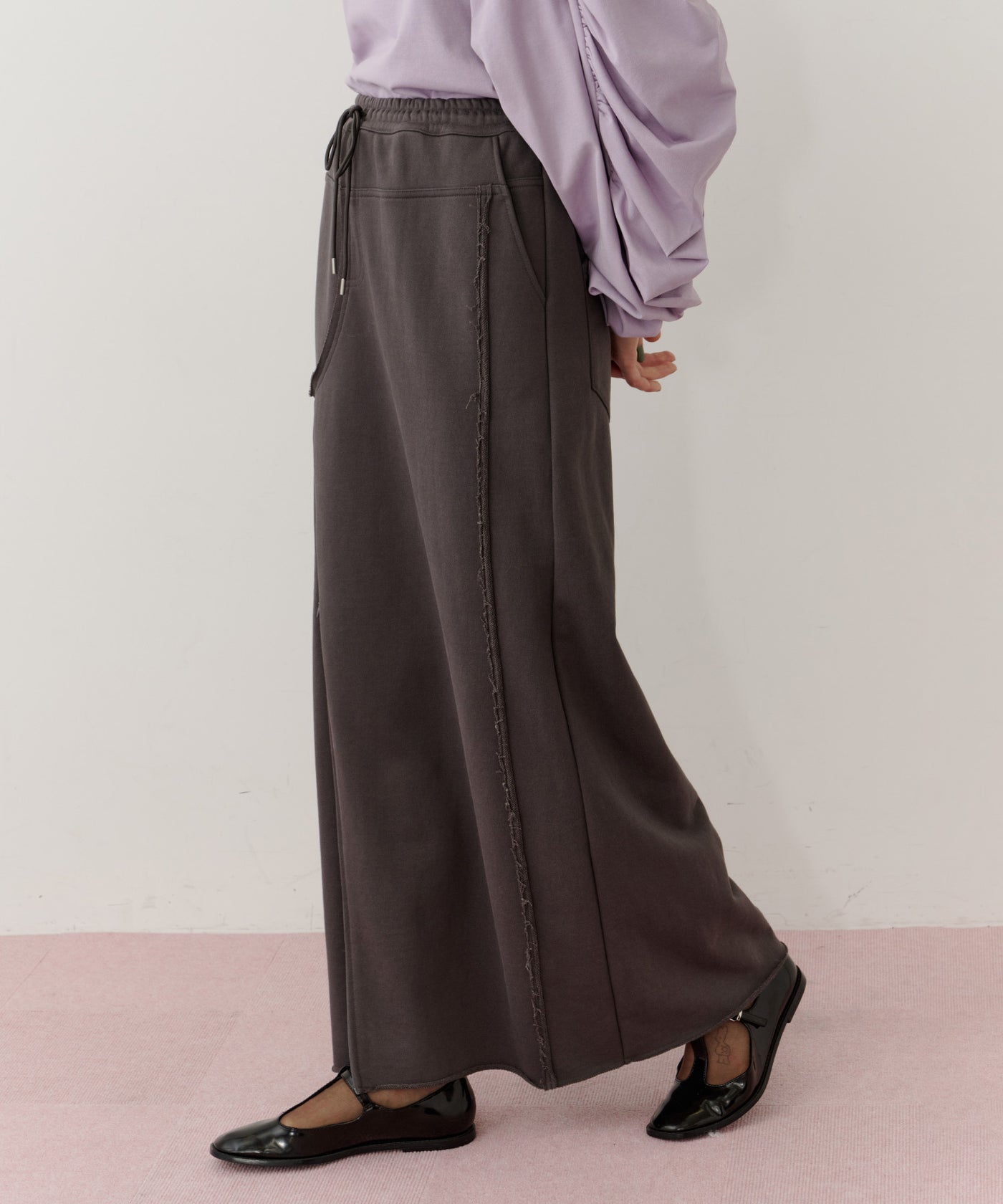 再入荷】深スリットスウェットIラインスカート – LA BELLE ETUDE