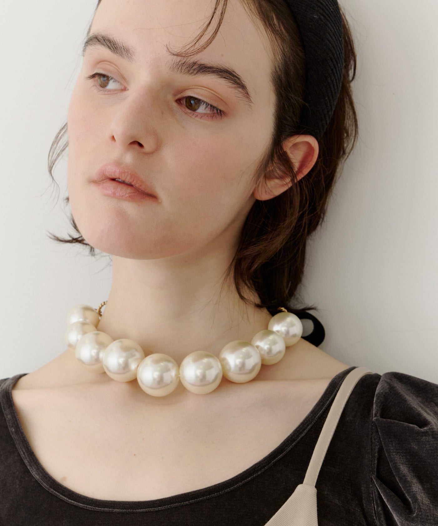 BIGパールベロアリボンネックレス – LA BELLE ETUDE online store
