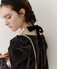 BIGパールベロアリボンネックレス