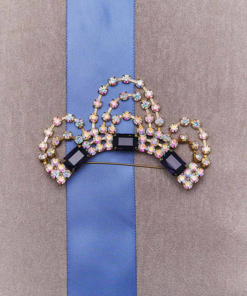 bijou brooch