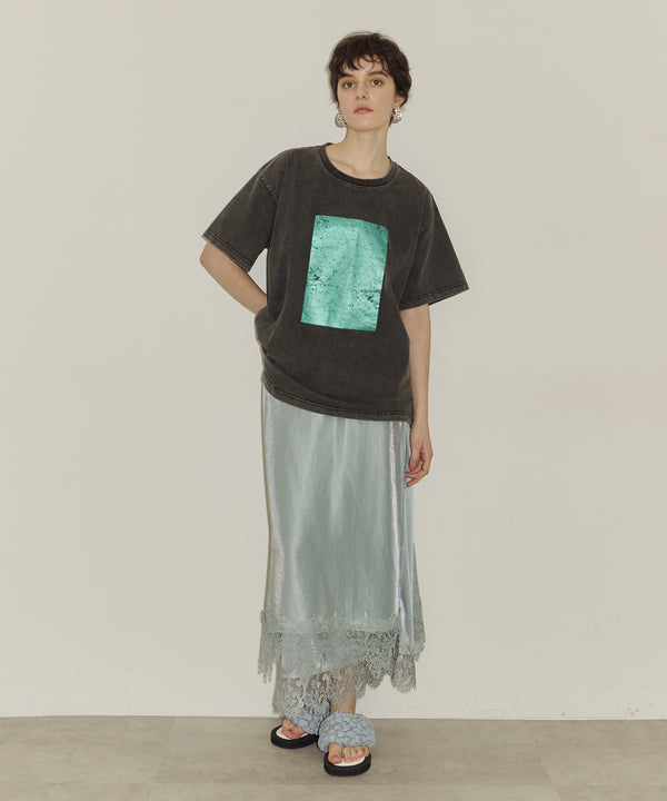スクエア箔プリントTシャツ