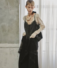 【予約】ボタンディテールサテンレースキャミチュニック