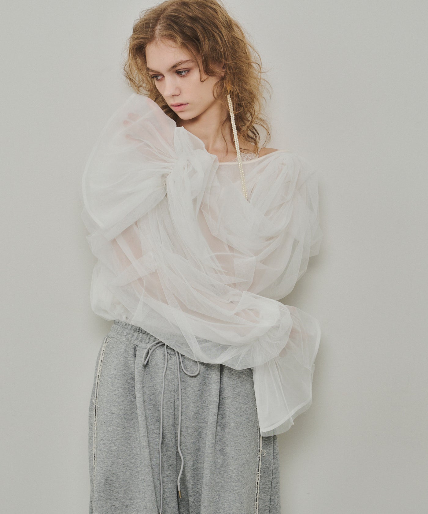 ボリュームスリーブブラウス【WHITE】 – ELLIE