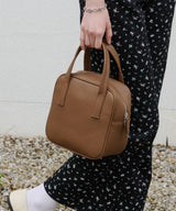 【GIUNON】smooth square pocket bag / スムーススクエアポケットバッグ
