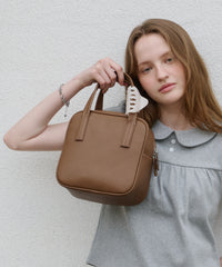 【GIUNON】smooth square pocket bag / スムーススクエアポケットバッグ