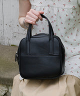【GIUNON】smooth square pocket bag / スムーススクエアポケットバッグ