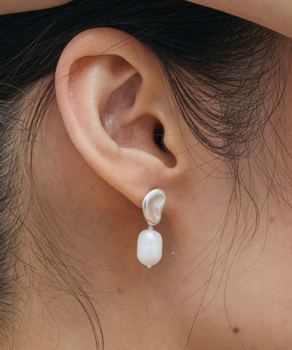 【loni】Silver925 Heart Pearl Pierce