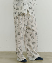 【予約】【room153】エンブロイダリーフラワーリラックスパンツ