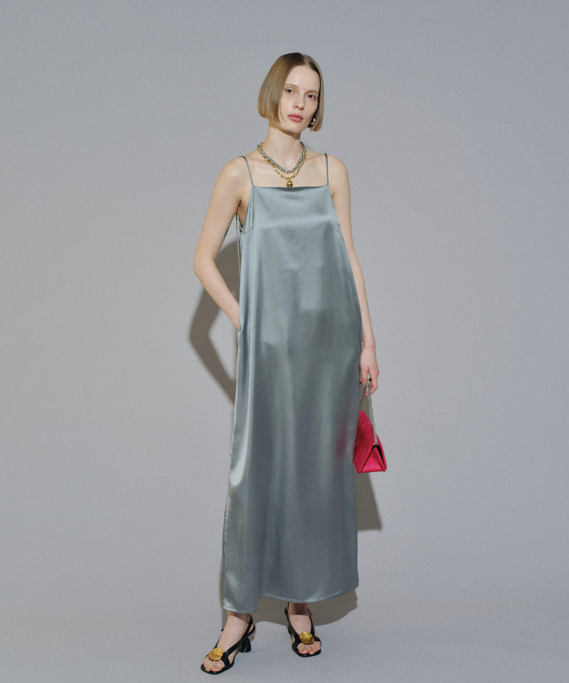 【yae】Side slit satin one-piece