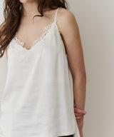 【予約開始待ち】レースモチーフマットサテンキャミ