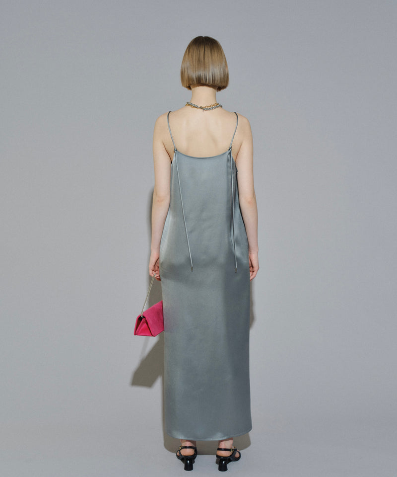 【yae】Side slit satin one-piece