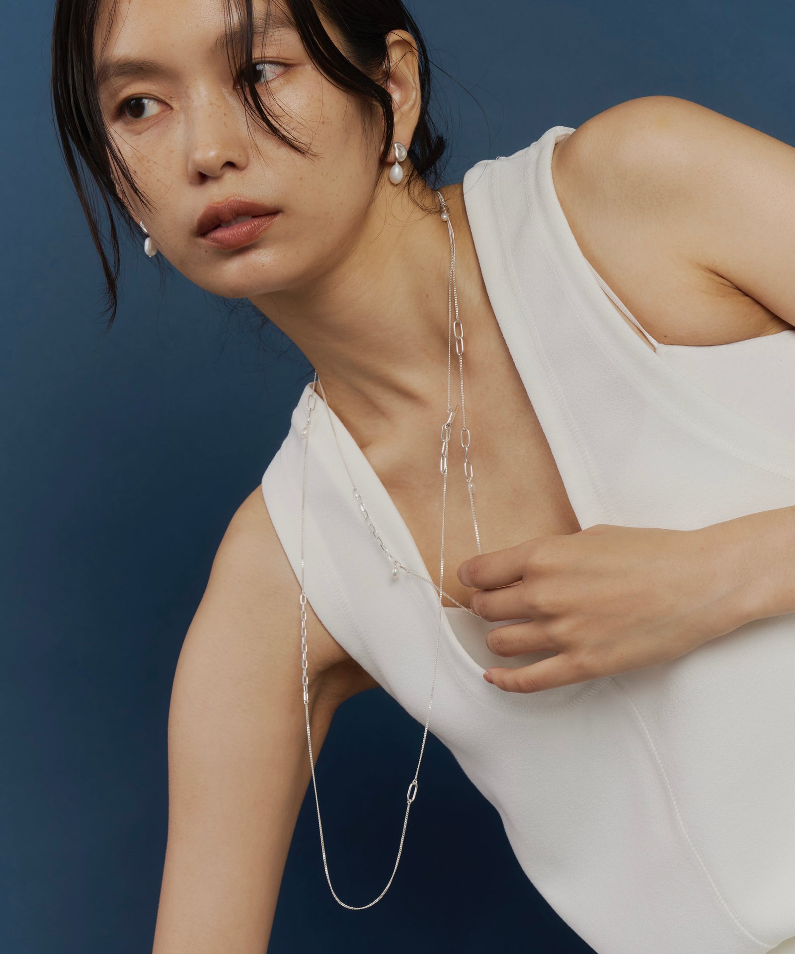 loni】Silver925 Random Chain Pearl Long Necklace – LA BELLE ETUDE 