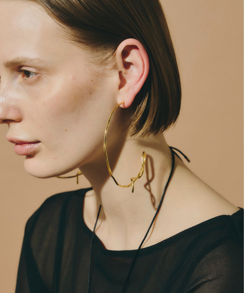 【loni】Spiral Needle Pierce/スパイラルニードルフープピアス