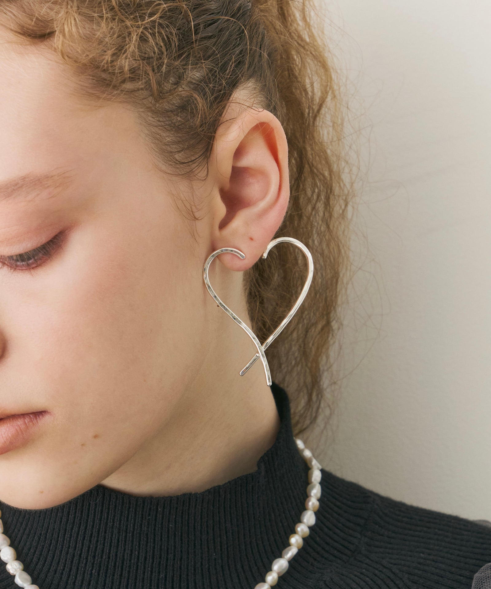 loni】Heart Line Pierce – LA BELLE ETUDE online store