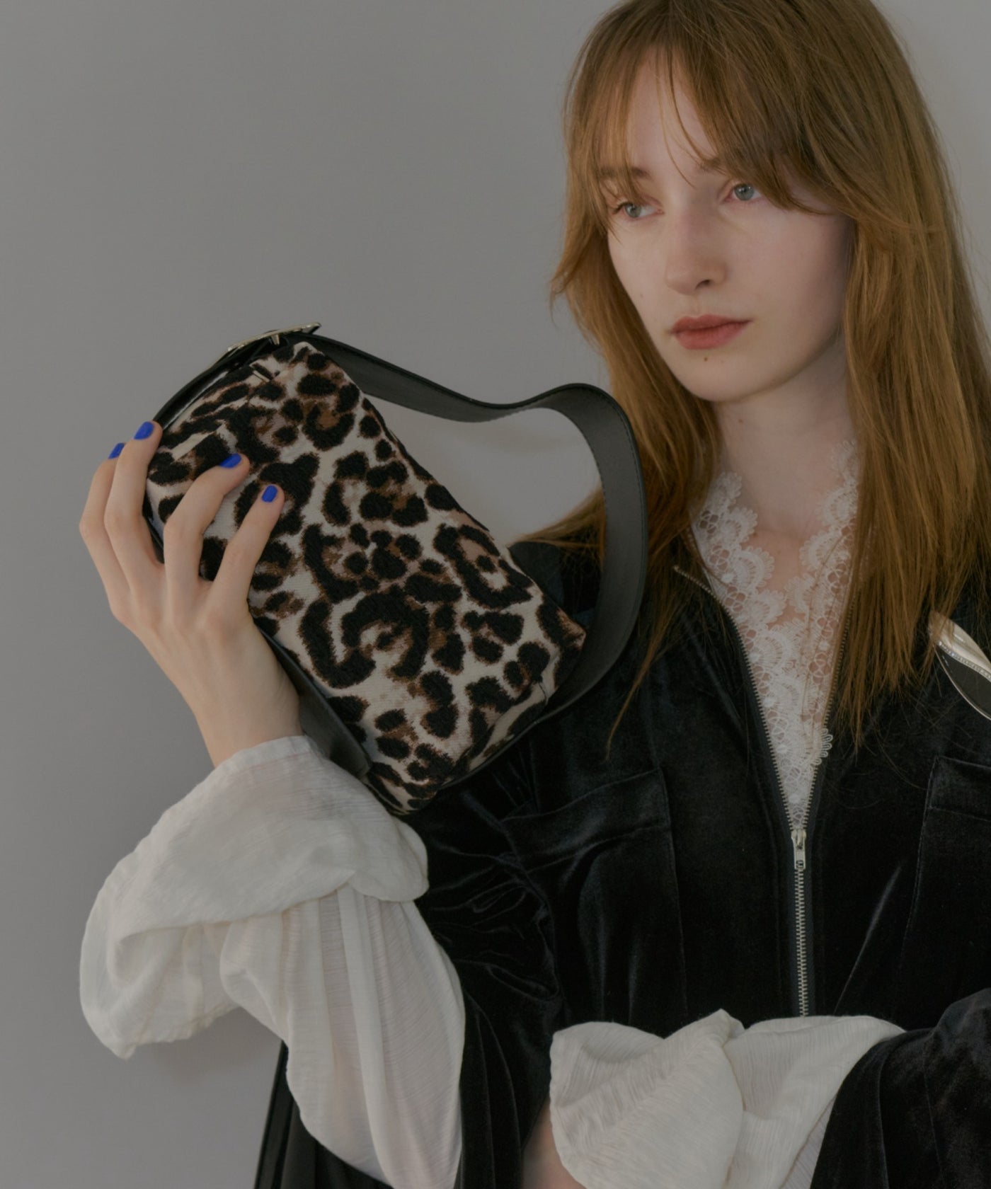yae】Square bag / スクエアバッグ – LA BELLE ETUDE online store