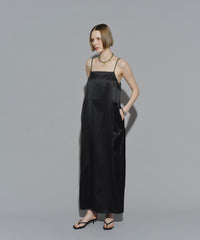 【yae】Side slit satin one-piece