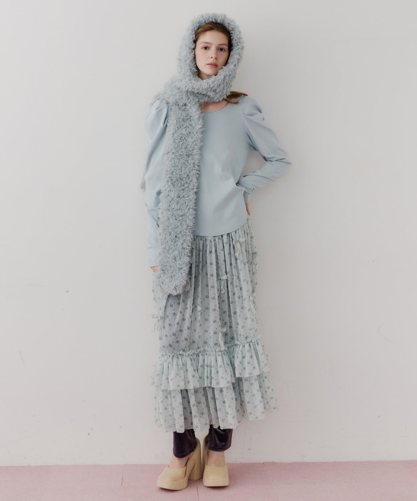 J1U by LA BELLE ETUDE】ムートンライクボンディングフードマフラー