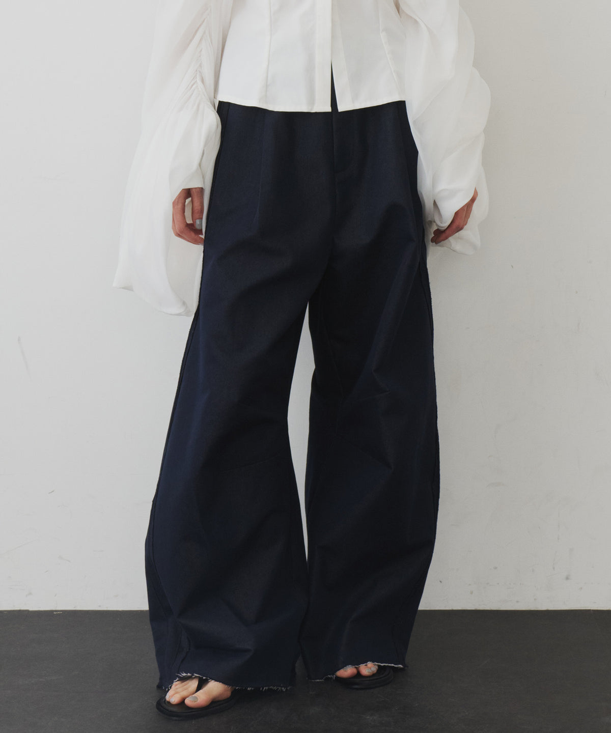 新品タグ！ラベルエチュード ネイビー×ブラック ティアード フレア パンツ F PANTS – LA BELLE ETUDE online store