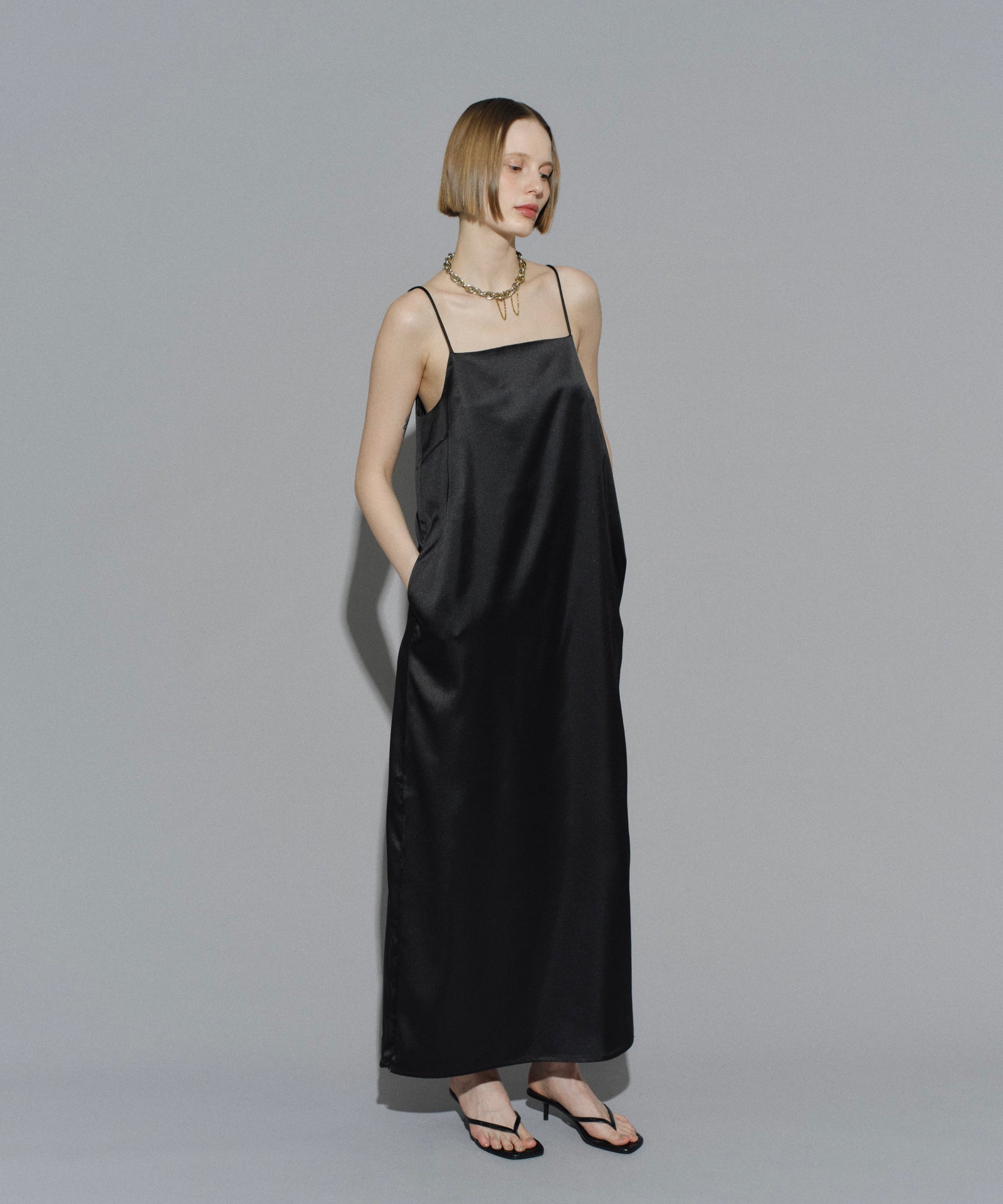 yae】Side slit satin one-piece – LA BELLE ETUDE online store