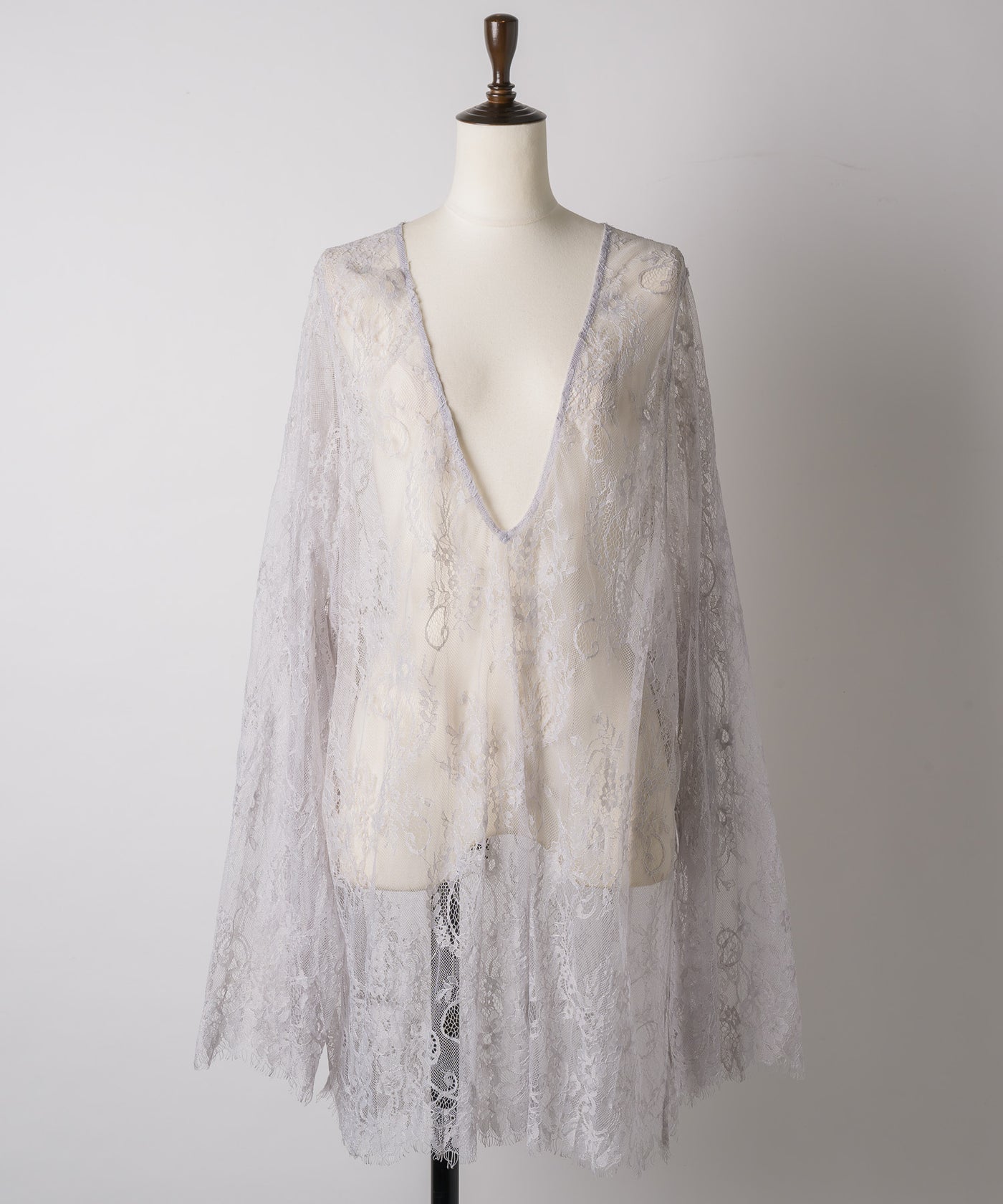 総レースVネックオーバー長袖tops – LA BELLE ETUDE online store