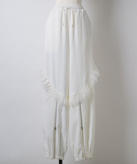 【予約】【J1U by LA BELLE ETUDE】フロント裾ZIPチュールフリルデザインパンツ