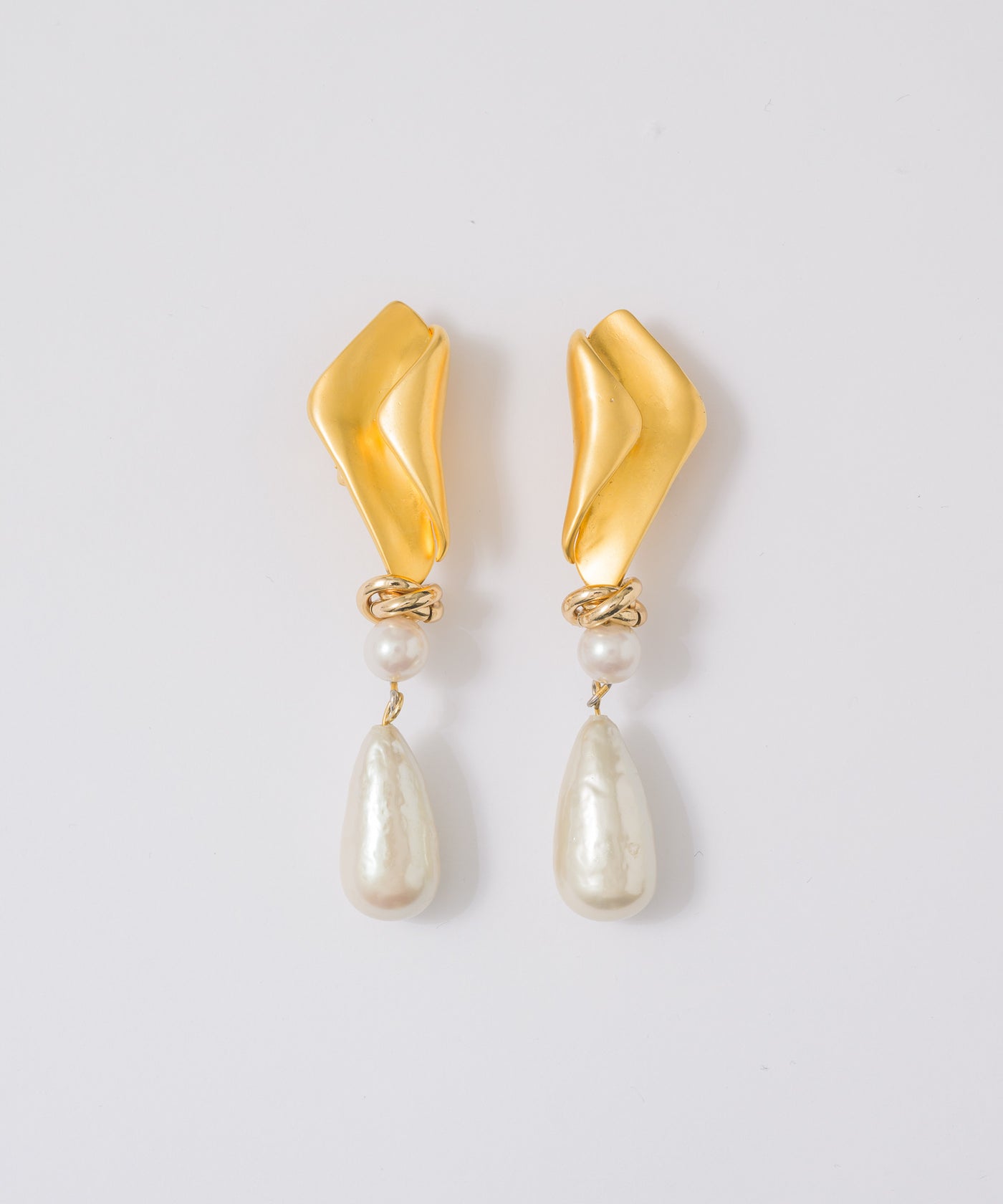 Vintage調モチーフ×パールイヤリング – LA BELLE ETUDE online store