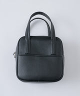 【GIUNON】smooth square pocket bag / スムーススクエアポケットバッグ