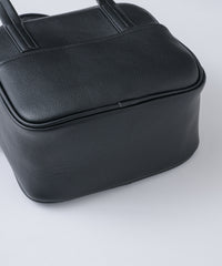 【GIUNON】smooth square pocket bag / スムーススクエアポケットバッグ