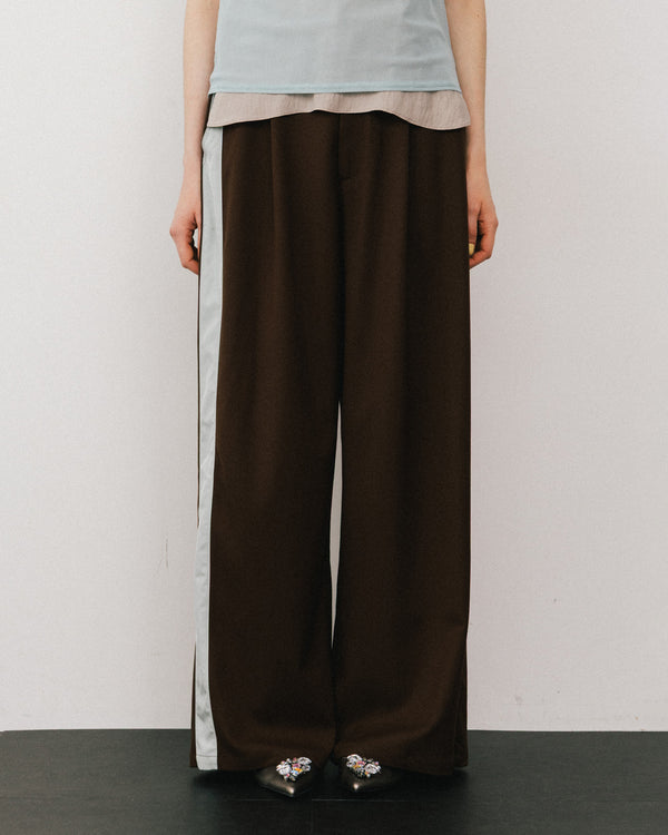 【予約10%OFF】アシメサイドラインデザインパンツ