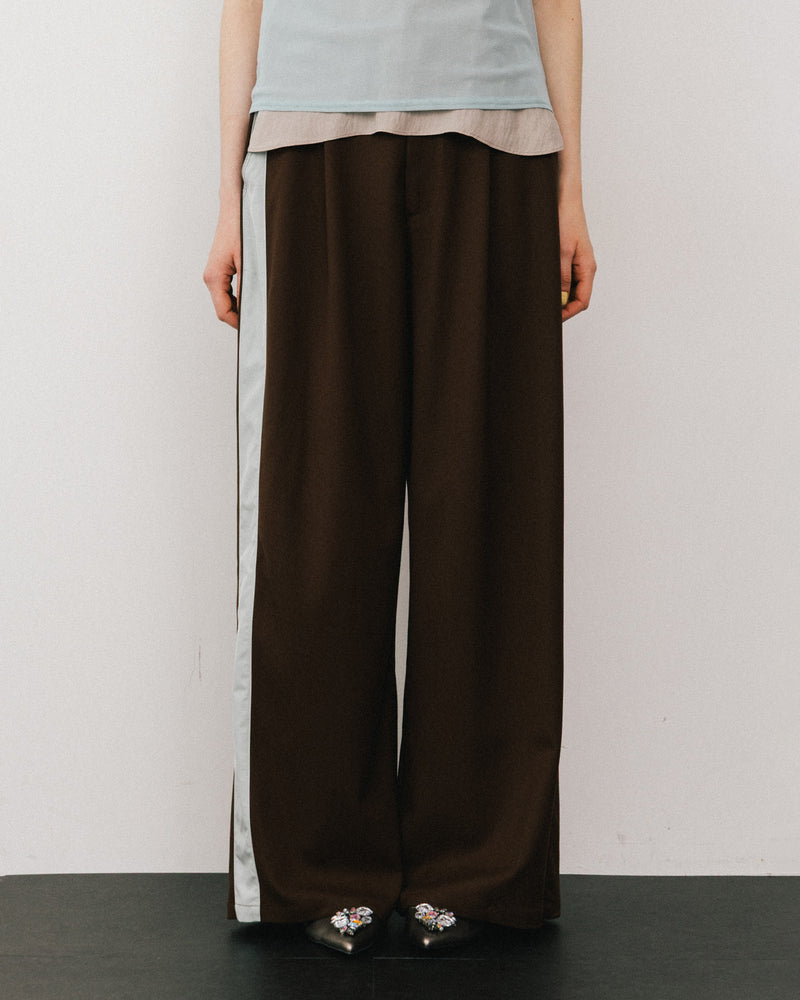 【予約10%OFF】アシメサイドラインデザインパンツ