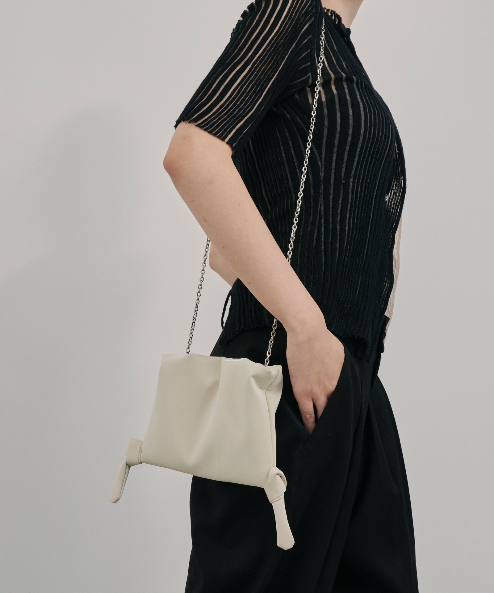 loni】Tie Chain Shoulder Bag – LA BELLE ETUDE online store