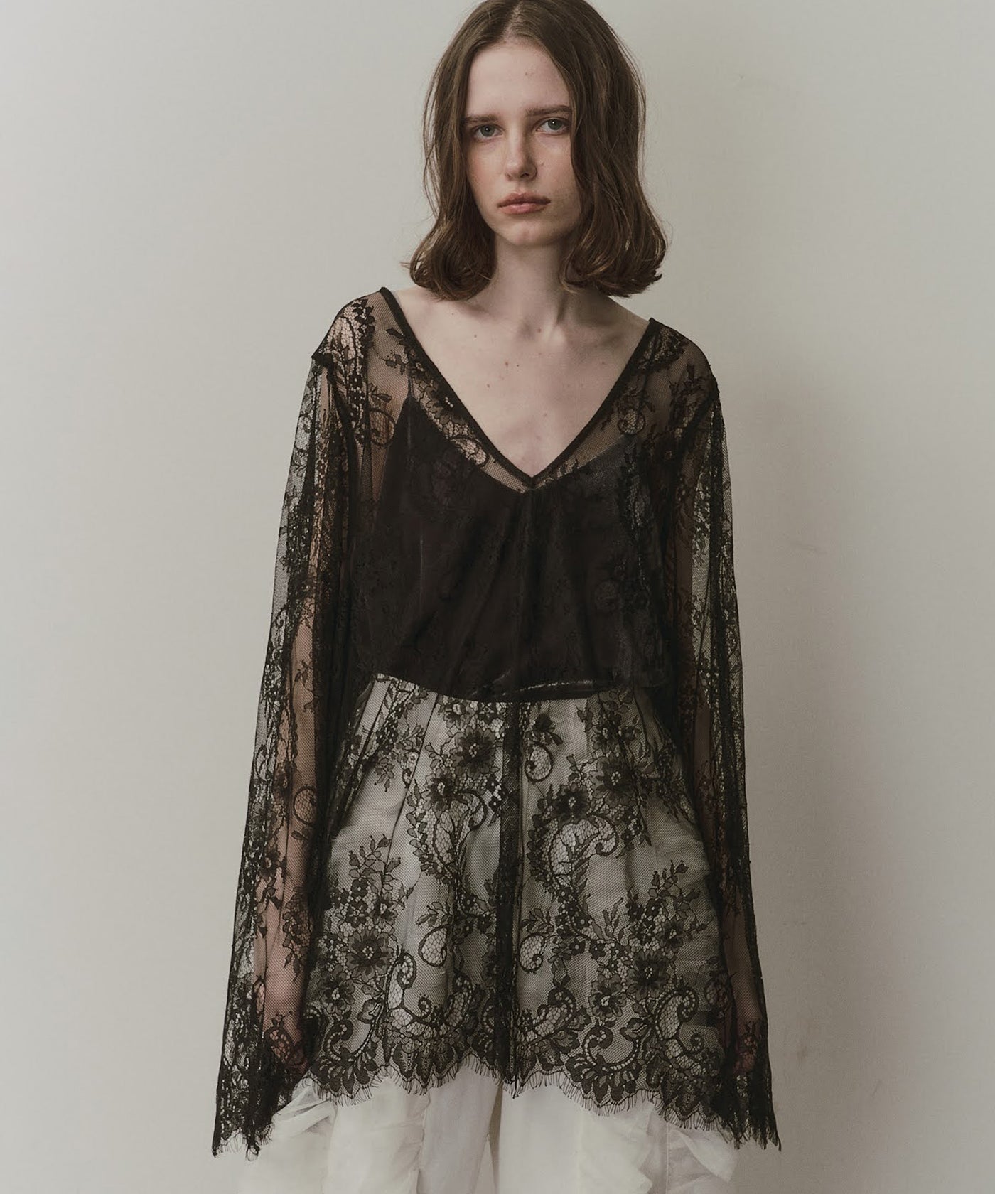 2WAY総レースVネックオーバーTOPS – LA BELLE ETUDE online store